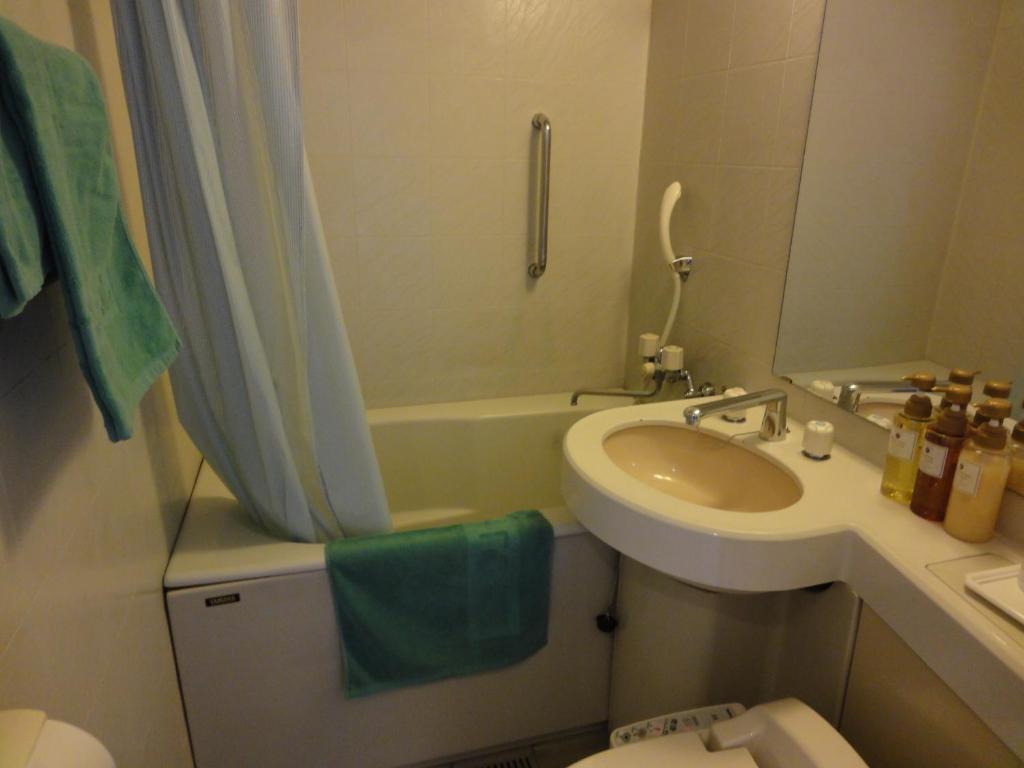 Hiroshima Ekimae Green Hotel Zimmer foto